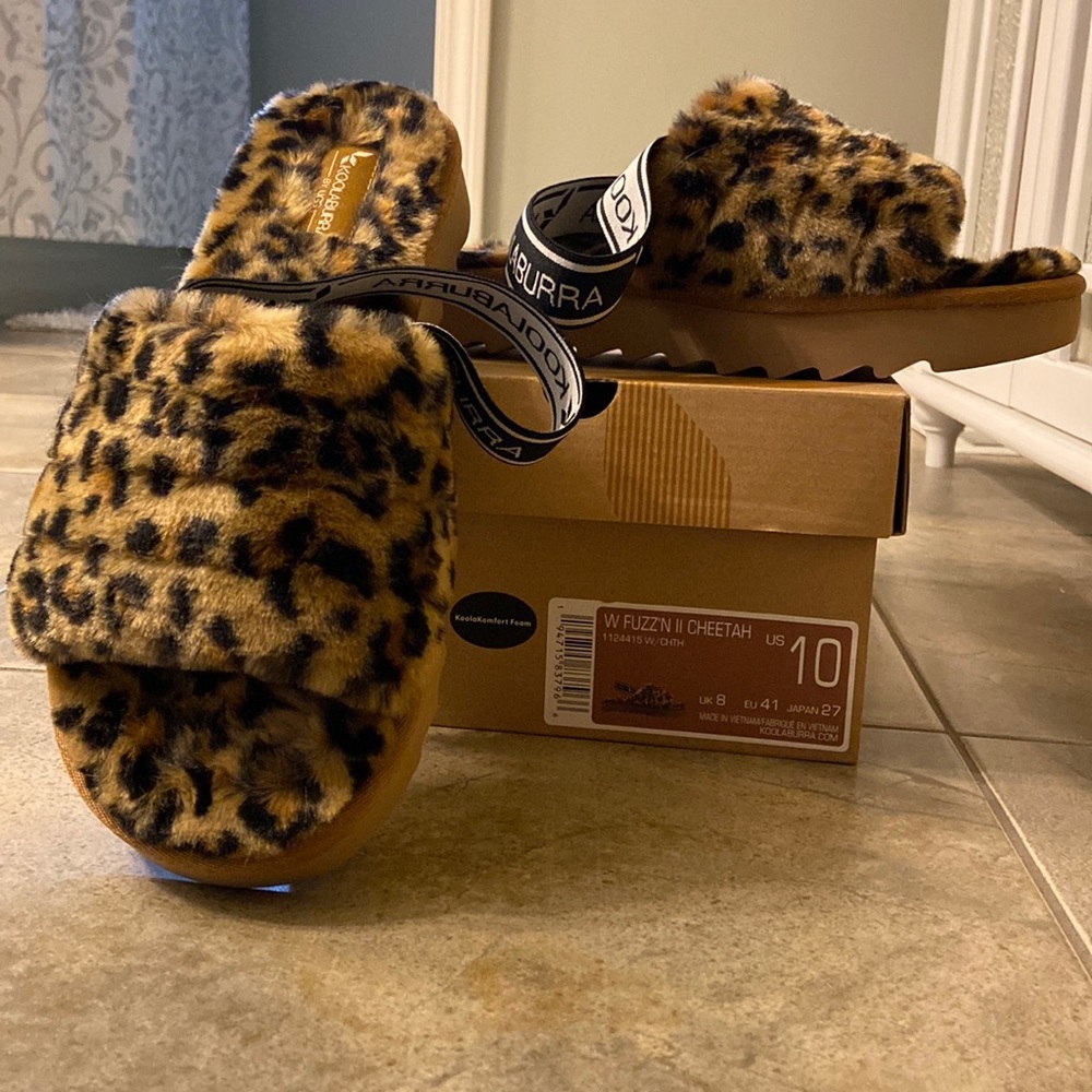 UGG Koolaburra size 10, ‘Fuzz’N II Cheetah’ New in Box, Never worn